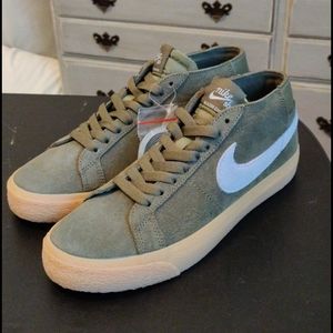Nike SB zoom blazer chukka olive green sz 8